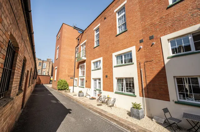 Whirligig Lane, Taunton, TA1, photo 1