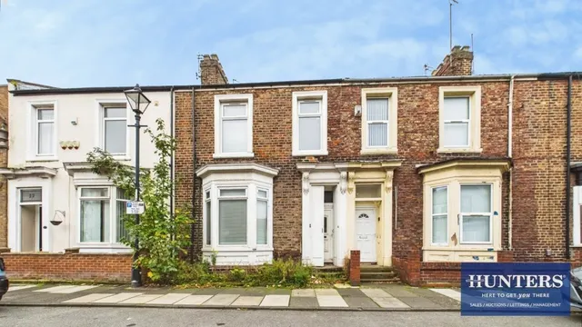 Worcester Terrace, Ashbrooke, SR2, photo 1