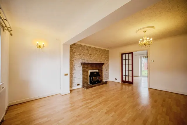 Budden Crescent, Caldicot, NP26, photo 2