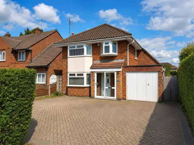 Leicester Road, Loughborough, LE11, photo 1