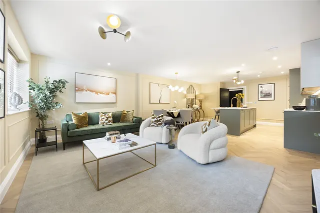 Photo 3 — The Residence, 270 Brooklands Road, Weybridge, Surrey, KT13