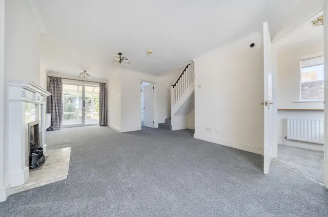 Wolsey Close, Nyetimber, PO21, photo 2