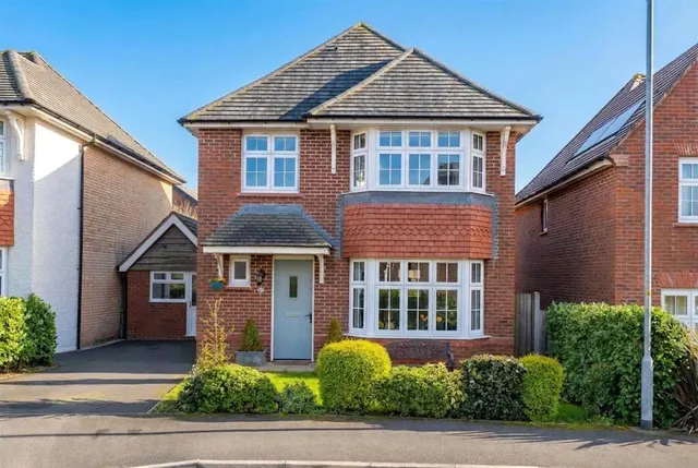 Thetford Drive, Leyland, PR25, photo 1