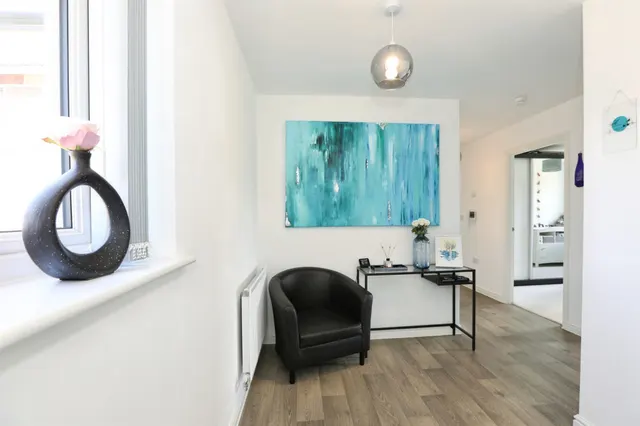 Icarus Avenue, Burgess Hill, RH15, photo 3