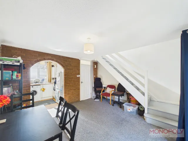 Llys Daniel Owen Denbigh Road, Mold, CH7, photo 3