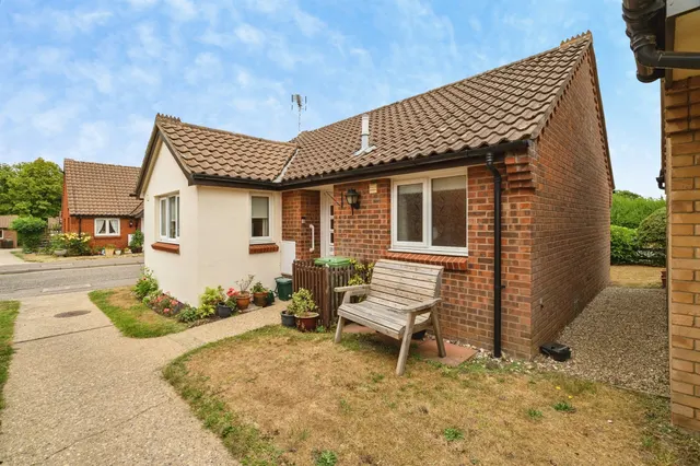 Churchfield Green, Norwich, photo 1