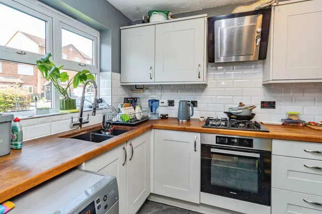 Virginia Avenue, Stafford, ST17, photo 3