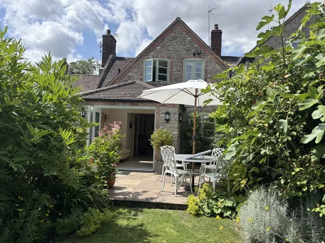 Sheinton Street, Much Wenlock, Shropshire TF13 6HU, photo 1