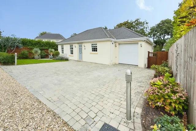 3 bedroom house — Wells Lane, Kellington, North Yorkshire, DN14