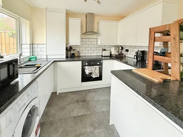 Maple Court, Frome, BA11, photo 2