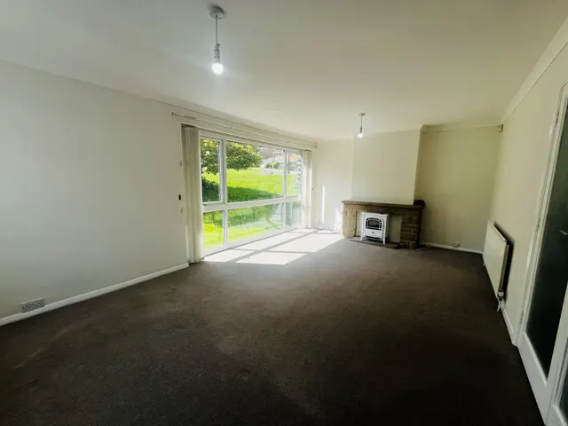 Photo 2 — Repton Place, Dronfield Woodhouse, S18