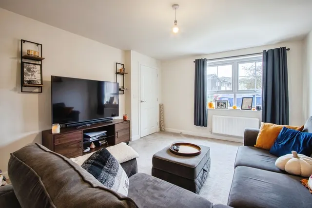 Photo 2 — Windsor Road, Dewsbury, West Yorkshire, WF12