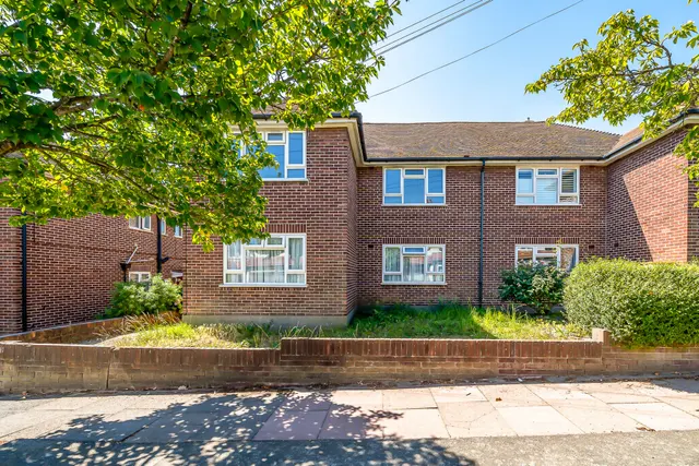 Photo 2 — Clement Road, Beckenham, BR3 4NT