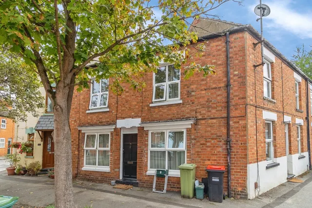 Caledonian Road, New Bradwell, MK13, photo 1