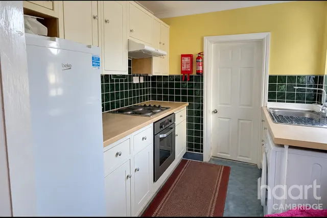 Argyle Street, CB1, photo 2