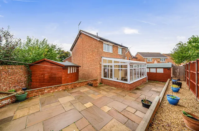 York Close, Towcester, NN12, photo 2