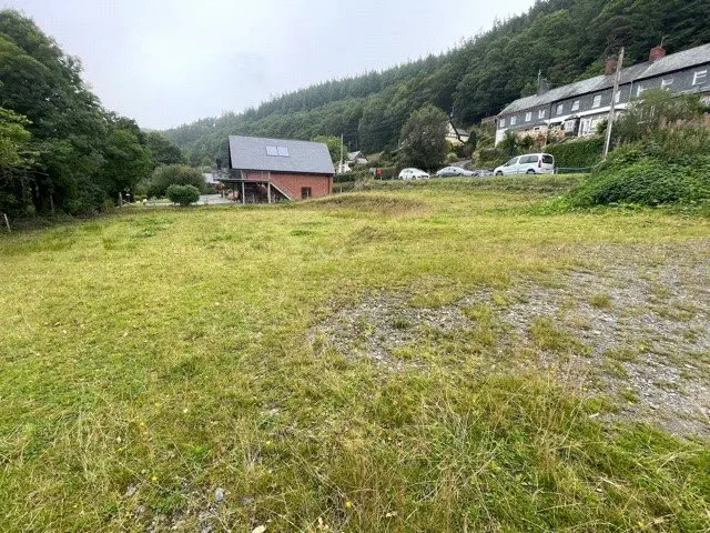 Van Road, Llanidloes, photo 2