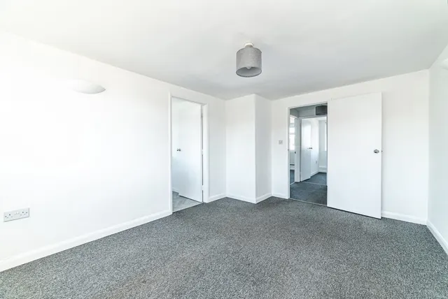 Mulfords Hill, Tadley, RG26, photo 3