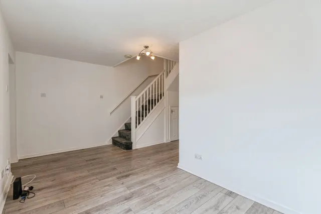 Photo 2 — Highgrove Mews, Grays, Essex, RM17