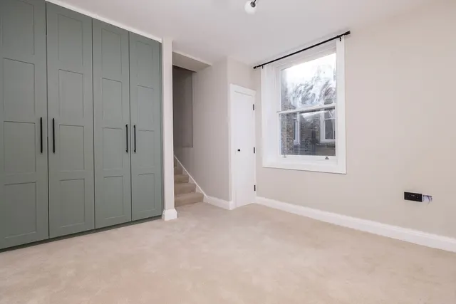 Rocks Lane, Barnes, SW13, photo 3
