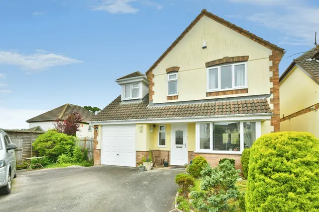Forsythia Drive, Latchbrook, Saltash, photo 1
