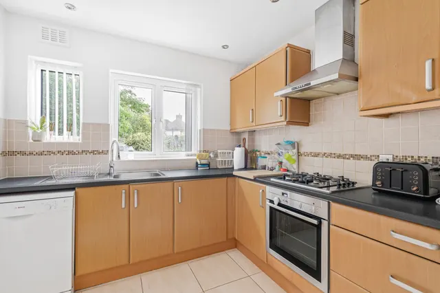Marsh Lane, Stanmore, HA7, photo 2