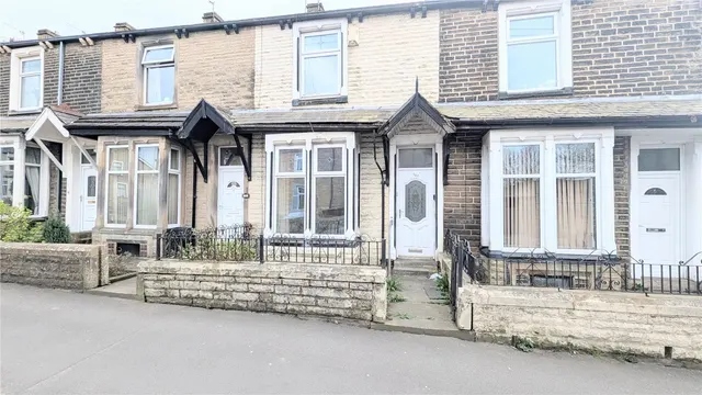 Brunshaw Road, Burnley, Lancashire, BB10, photo 1