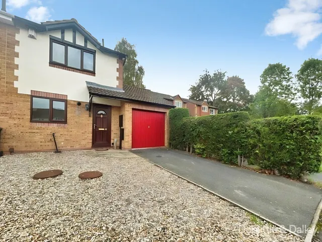 Barn Owl Place, Kidderminster, photo 1