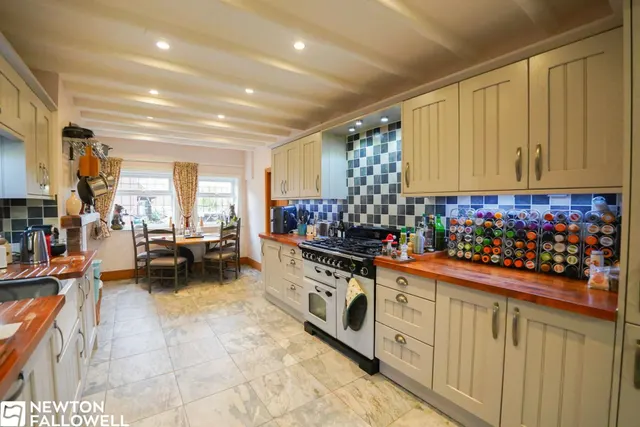 Main Street, Hayton, DN22, photo 3