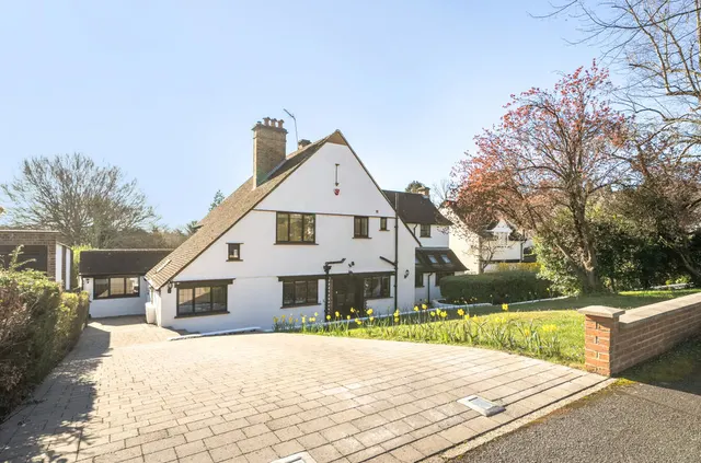 Manor Way, Purley CR8 3BL, photo 1
