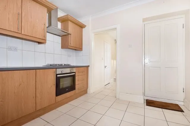 London Road, High Wycombe, HP11, photo 3