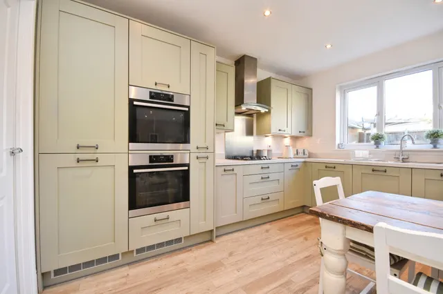 Radley Avenue, Silver End, CM8, photo 3