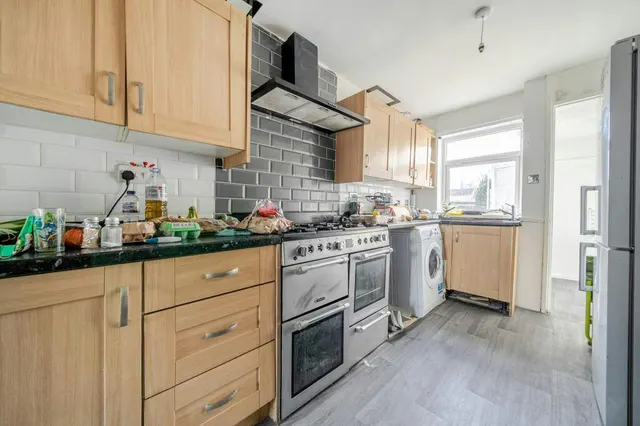 Wittering Road, Southampton, SO16, photo 2