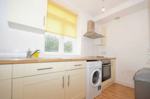 Photo 3 — Caledonian Road, Caledonian Road, N7 9DQ