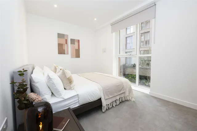 Fulton Road, Wembley, HA9, photo 2