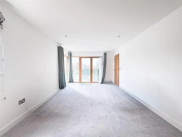 Photo 3 — 4 Midway Quay, Eastbourne, BN23 5DE