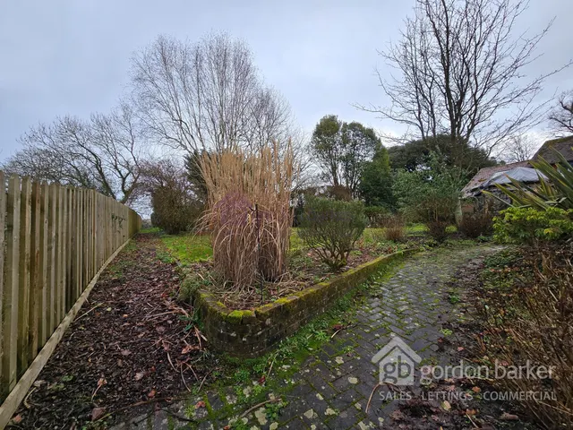 Photo 3 — Hill Street, Calmore, Southampton, SO40 2RX