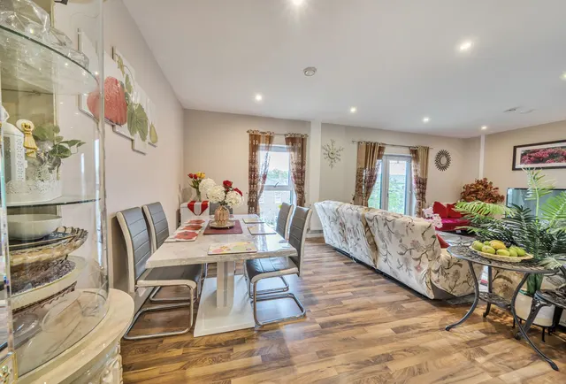 Photo 3 — Bournebrook Grove, Romford, RM7 0GX