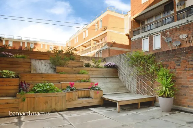 Naylor Road, London, SE15, photo 3
