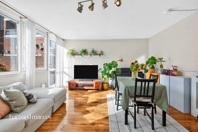 3 bedroom flat, Naylor Road, London, SE15