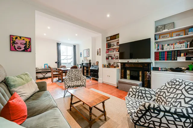 13 Racton Road, London, photo 1