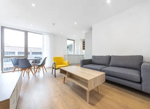Photo 2 — New Village Avenue, Poplar, E14
