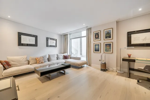 Flat Ga.01, The Knightsbridge Apartments, London, photo 1
