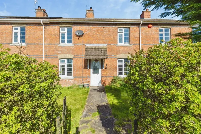 Louth Road, West Barkwith, Market Rasen, photo 1