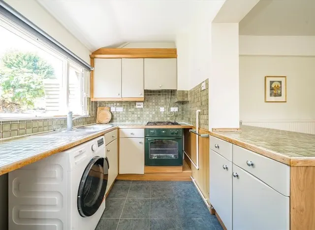 Photo 3 — Trent Avenue, Ealing, W5