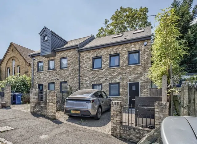 Mowbray Road, New Barnet, EN5, photo 1