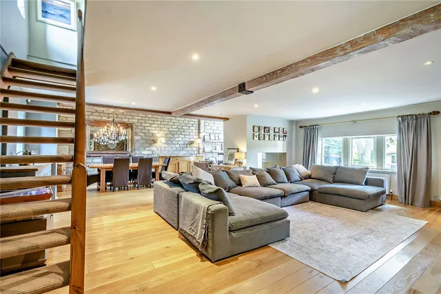Micklethwaite Lane, Bingley, BD16, photo 2