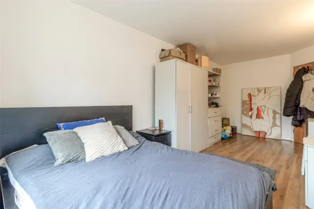 Hopton Road, Woolwich, SE18, photo 2