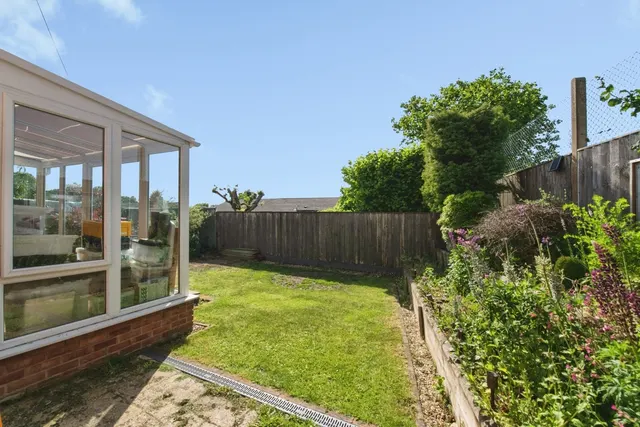 Warwick Close, Feniton, EX14, photo 2