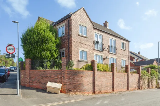 Photo 2 — Hill Street, Barwell, Leicester